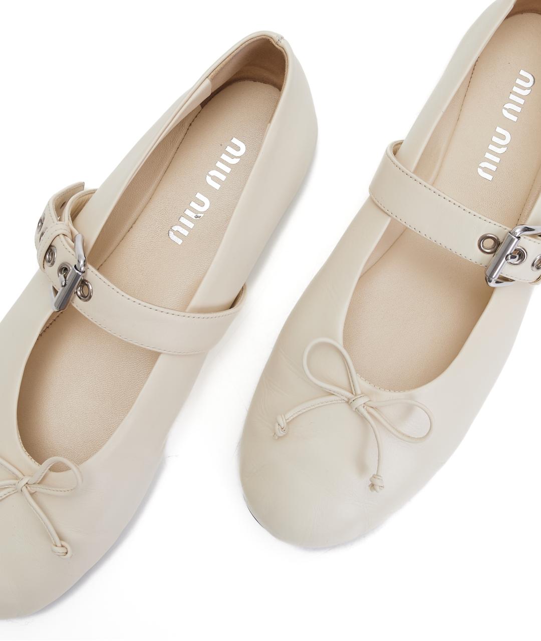 MIU MIU Бежевые кожаные балетки, фото 6