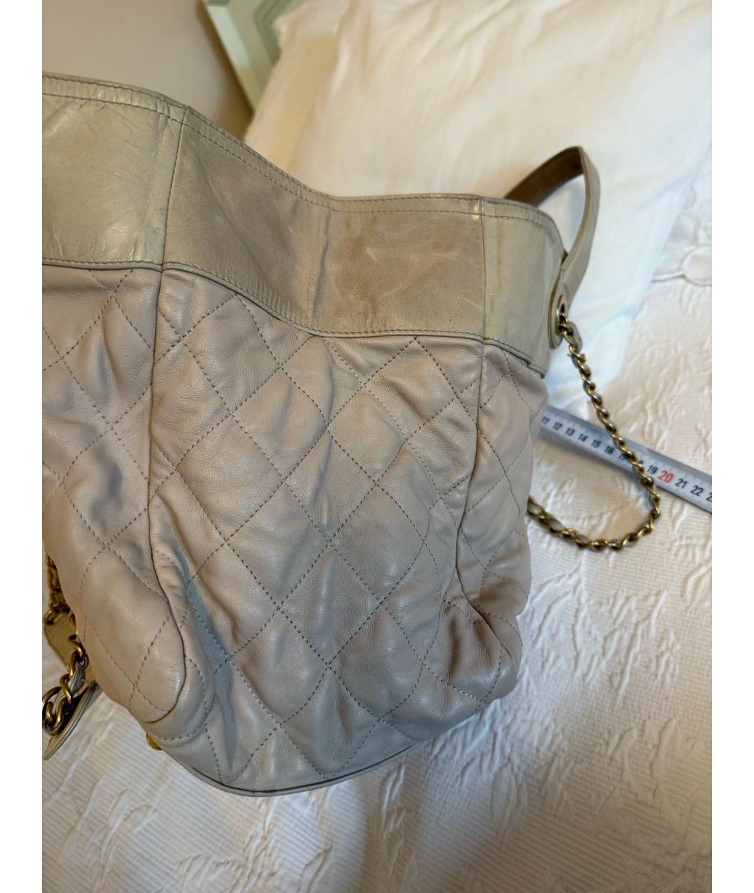CHANEL Бежевая кожаная сумка через плечо, фото 2