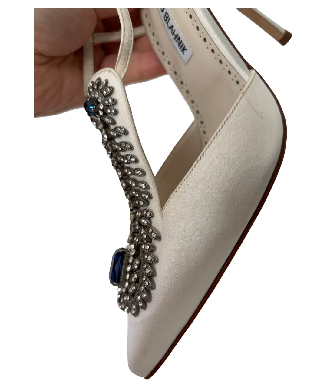 MANOLO BLAHNIK Белые текстильные туфли, фото 6