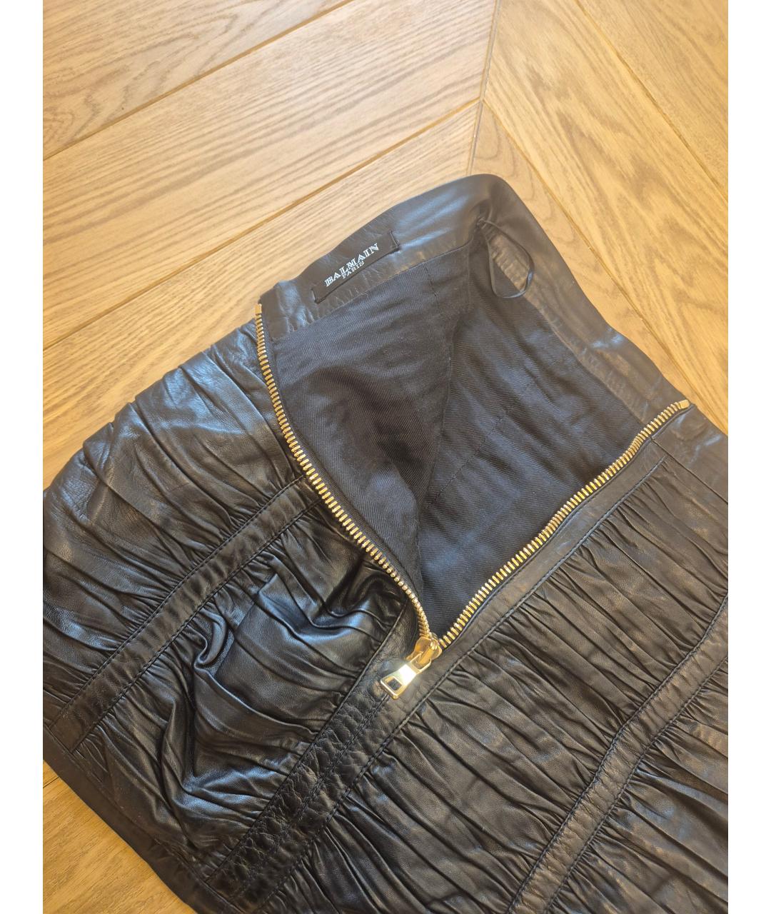 BALMAIN Черная кожаная юбка мини, фото 3