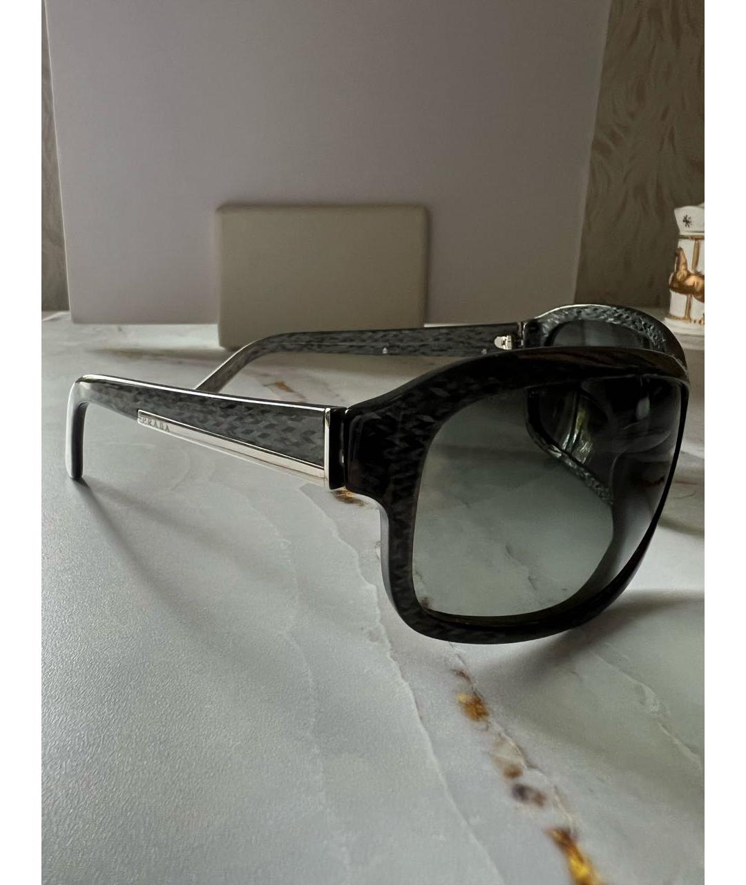 PRADA Серые пластиковые солнцезащитные очки, фото 3