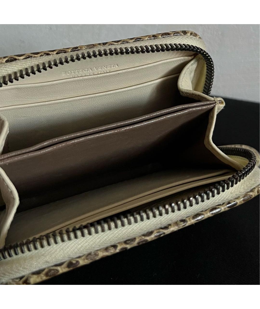 BOTTEGA VENETA Коричневый кошелек из экзотической кожи, фото 6