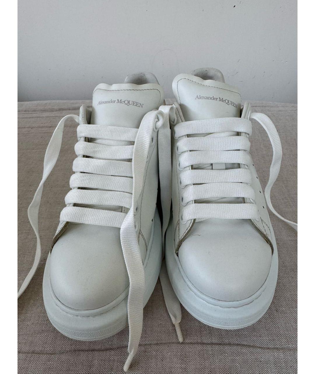 ALEXANDER MCQUEEN Белые кожаные кеды, фото 2