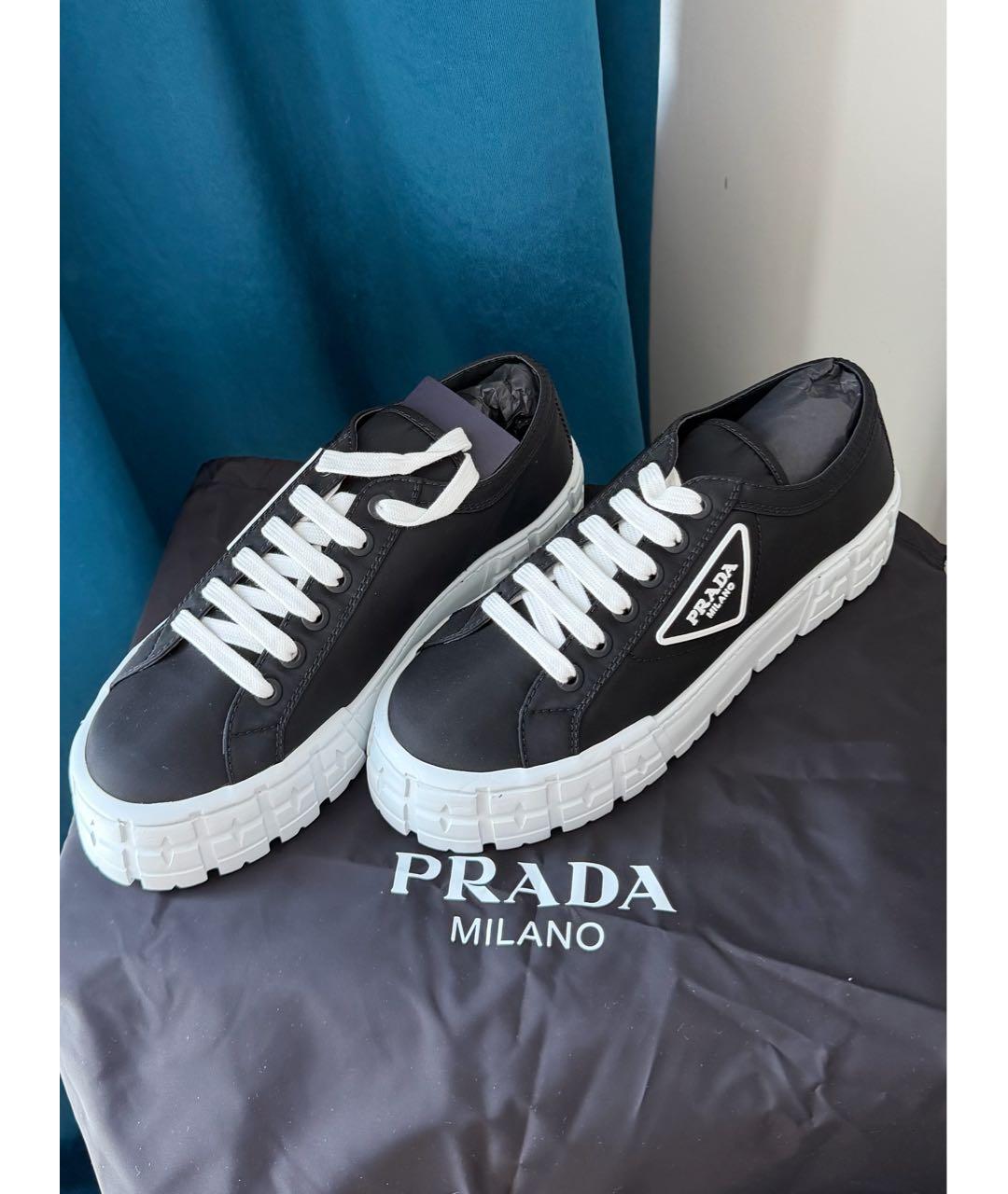 PRADA Черные текстильные кеды, фото 2