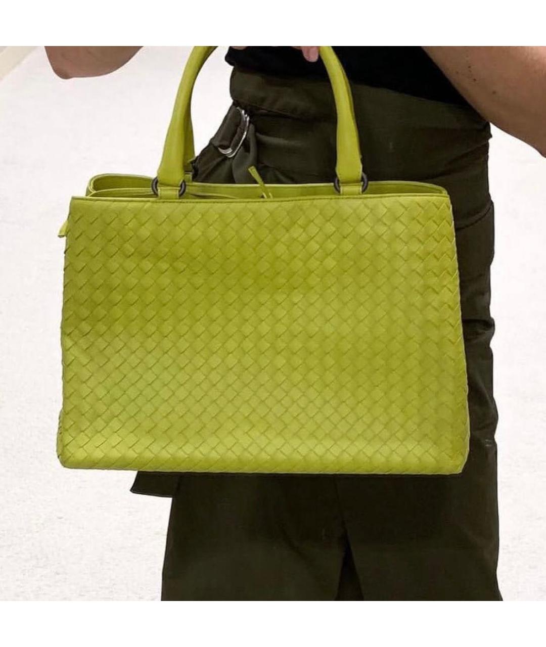 BOTTEGA VENETA Салатовая кожаная сумка с короткими ручками, фото 5