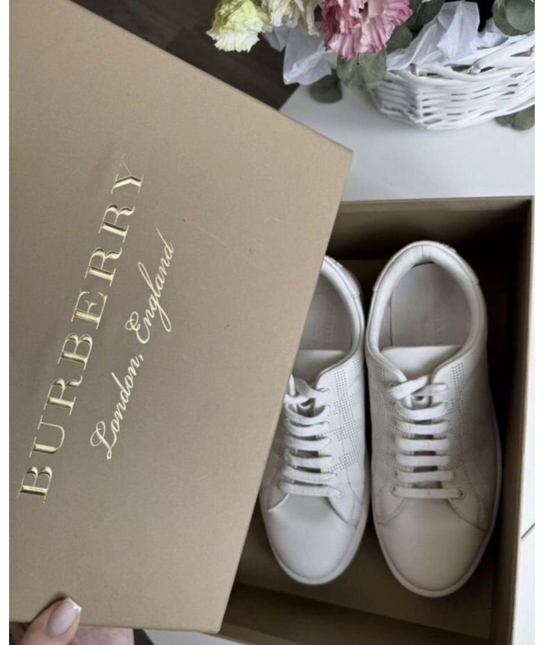 BURBERRY Белые кожаные кеды, фото 2