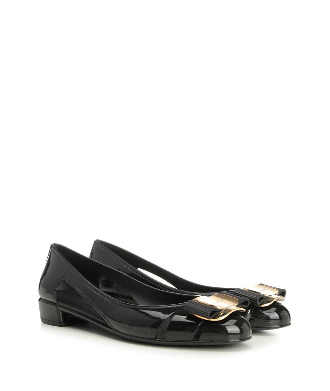 FERRAGAMO Черные резиновые балетки, фото 2
