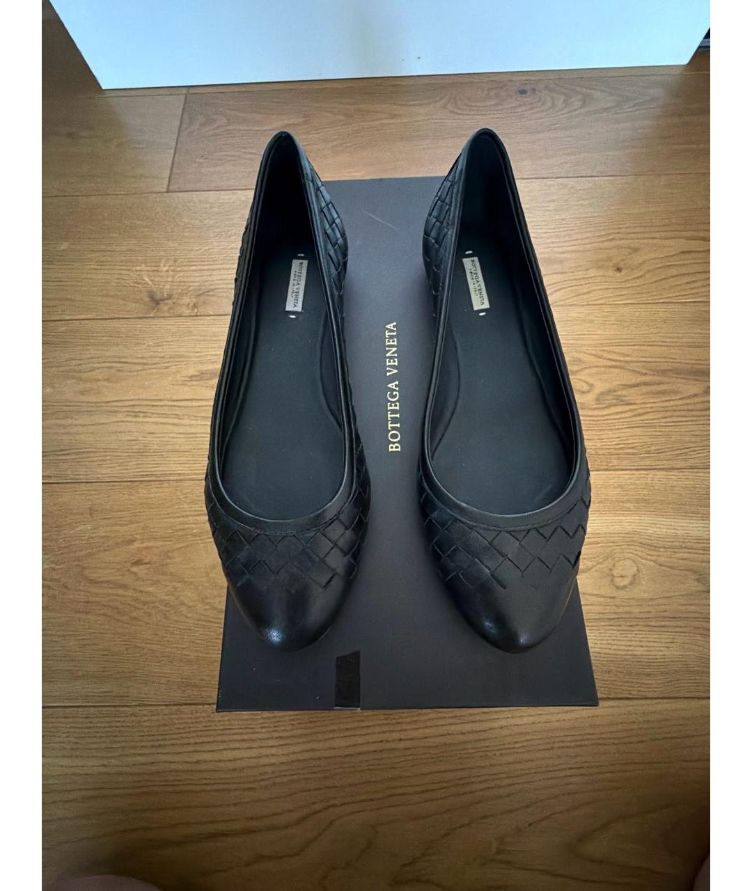 BOTTEGA VENETA Черные кожаные балетки, фото 2