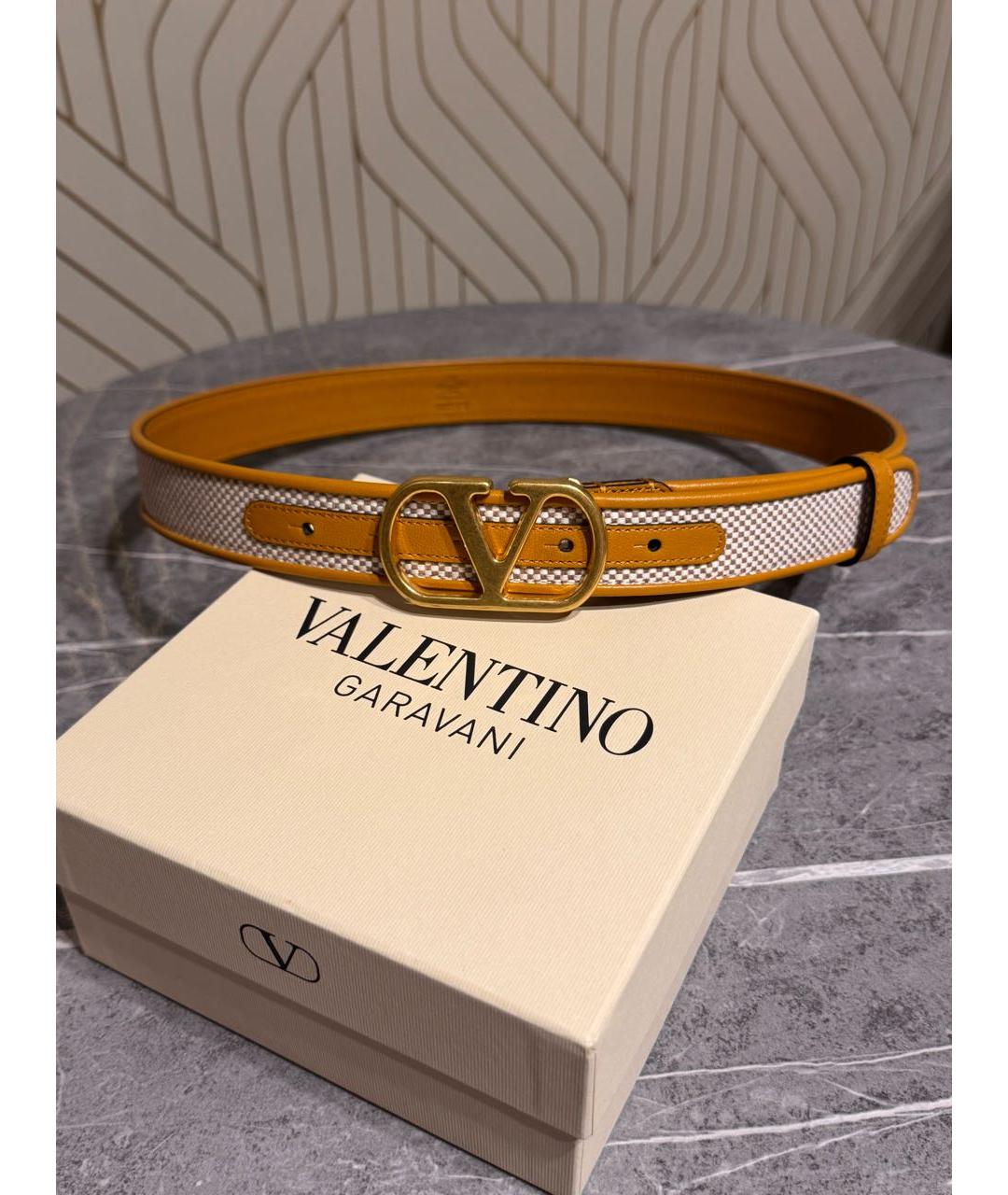 VALENTINO Бежевый кожаный ремень, фото 2