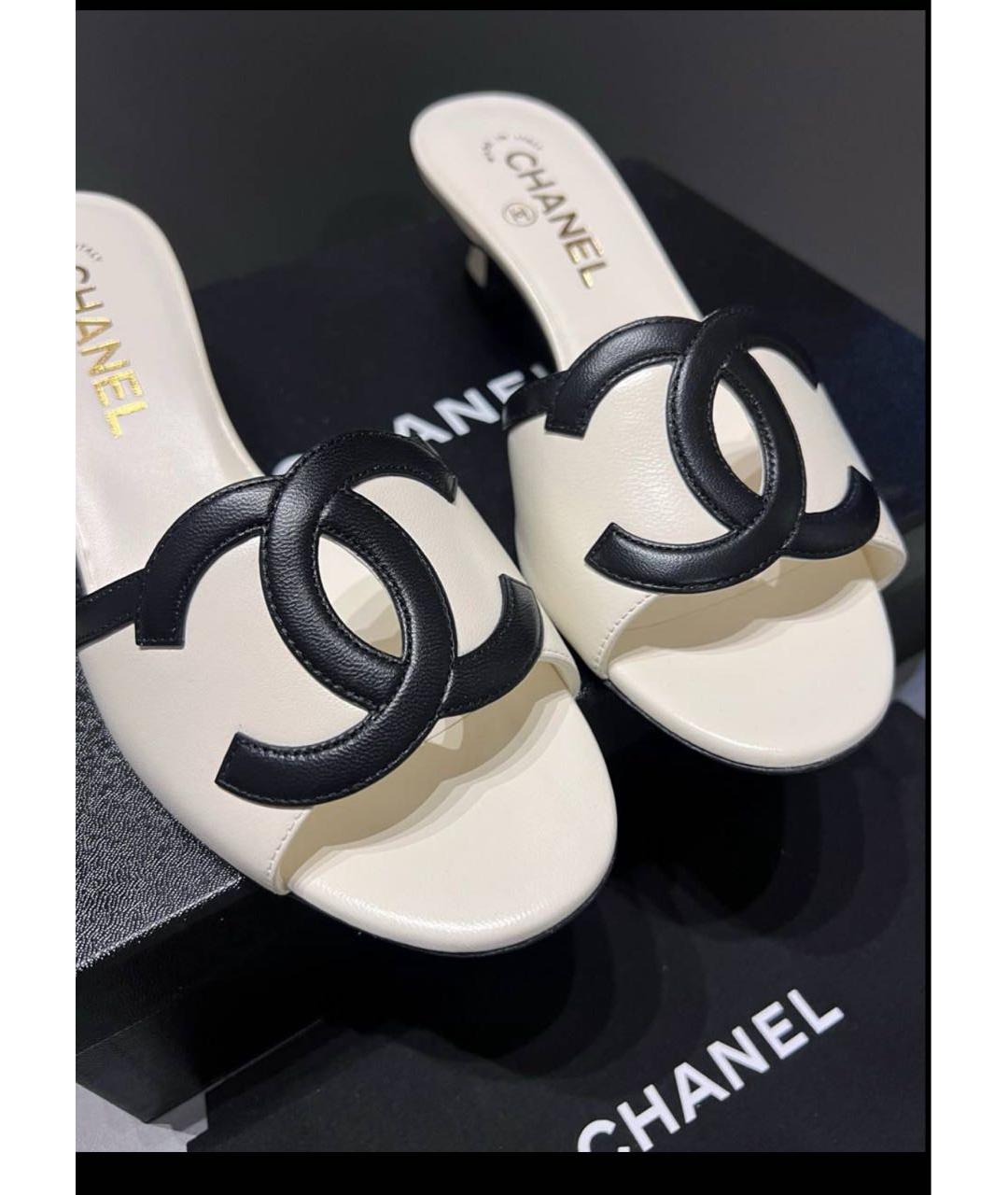 CHANEL Белые кожаные мюли, фото 2