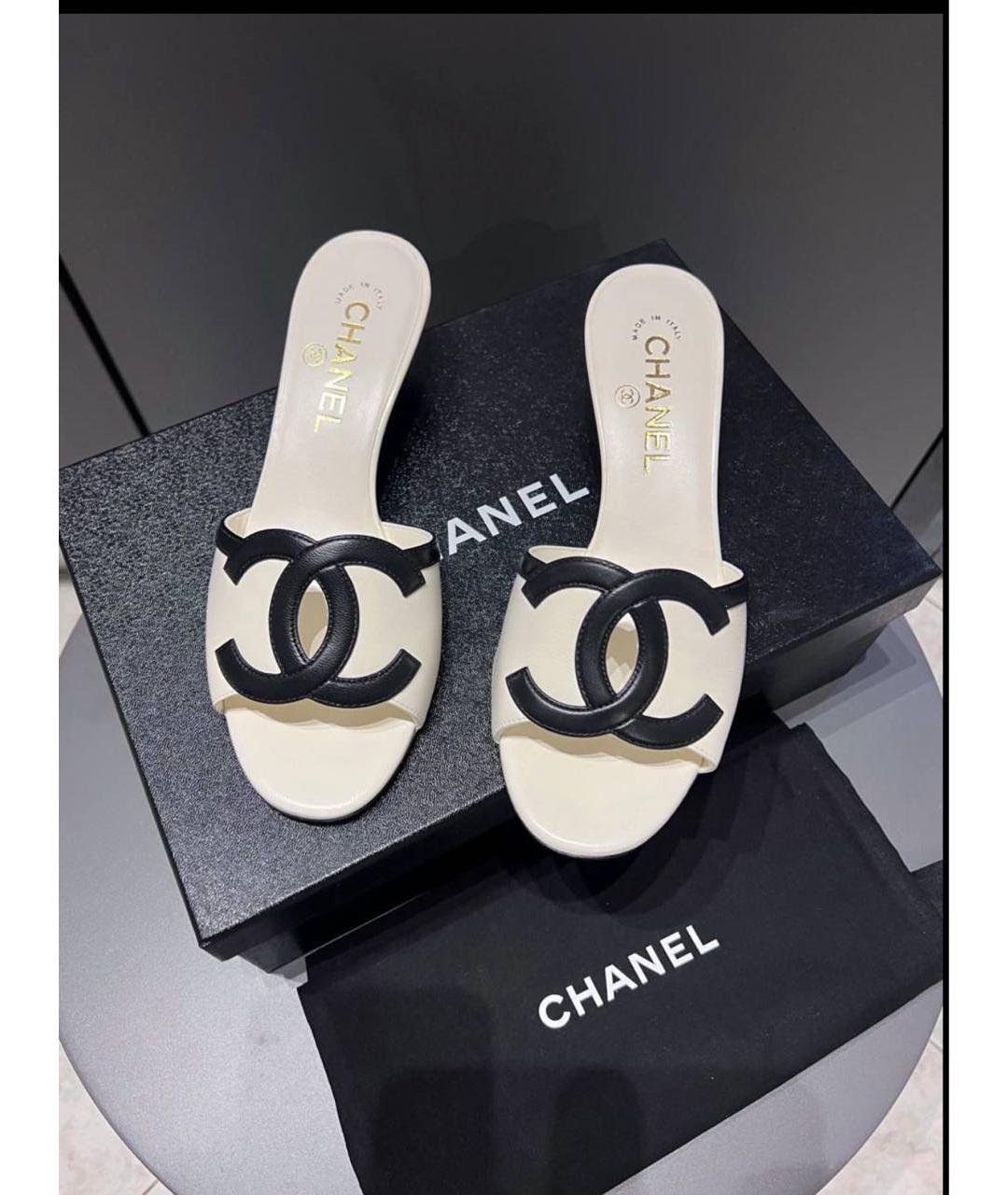 CHANEL Белые кожаные мюли, фото 3