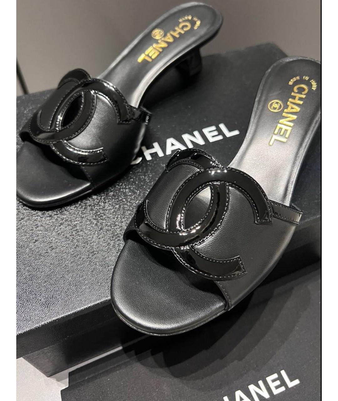 CHANEL Черные кожаные мюли, фото 3