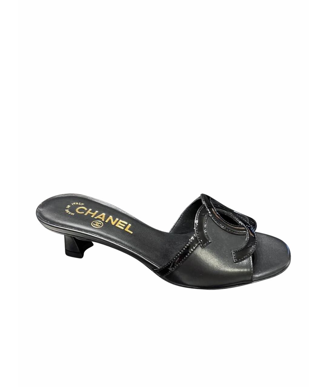 CHANEL Черные кожаные мюли, фото 1