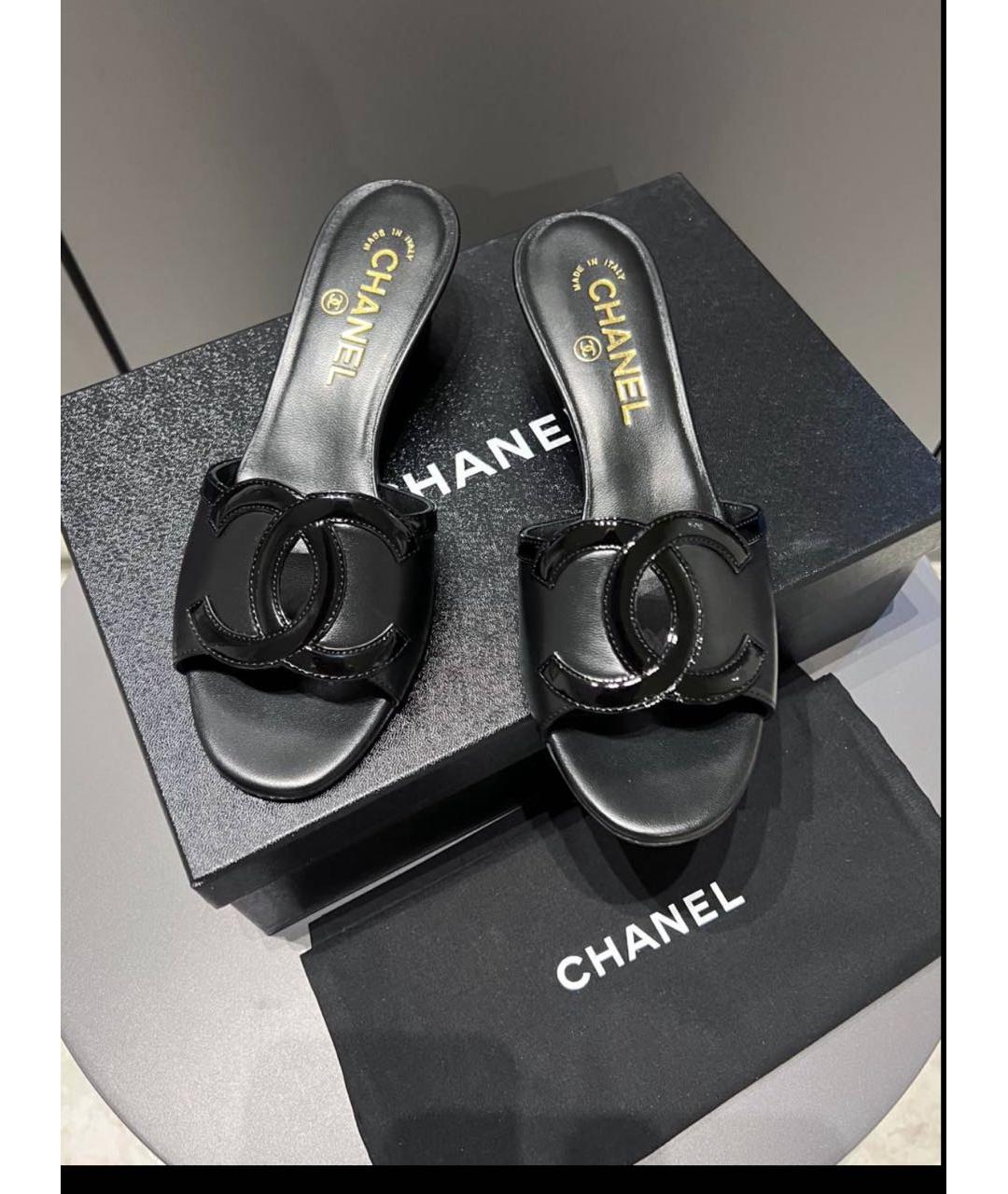 CHANEL Черные кожаные мюли, фото 2