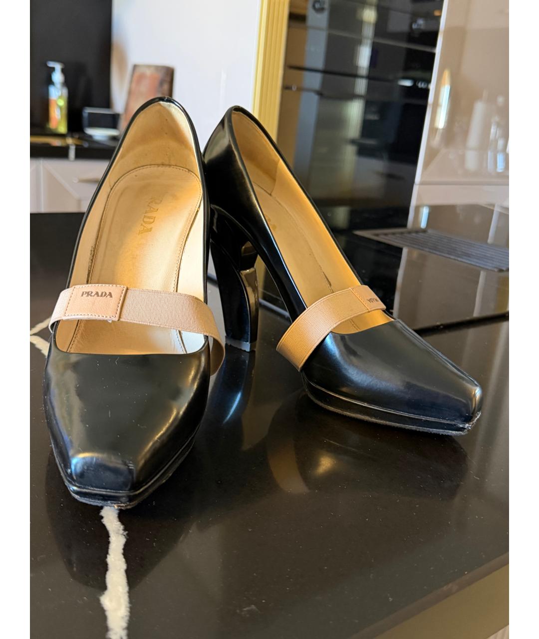 PRADA Черные туфли из лакированной кожи, фото 3