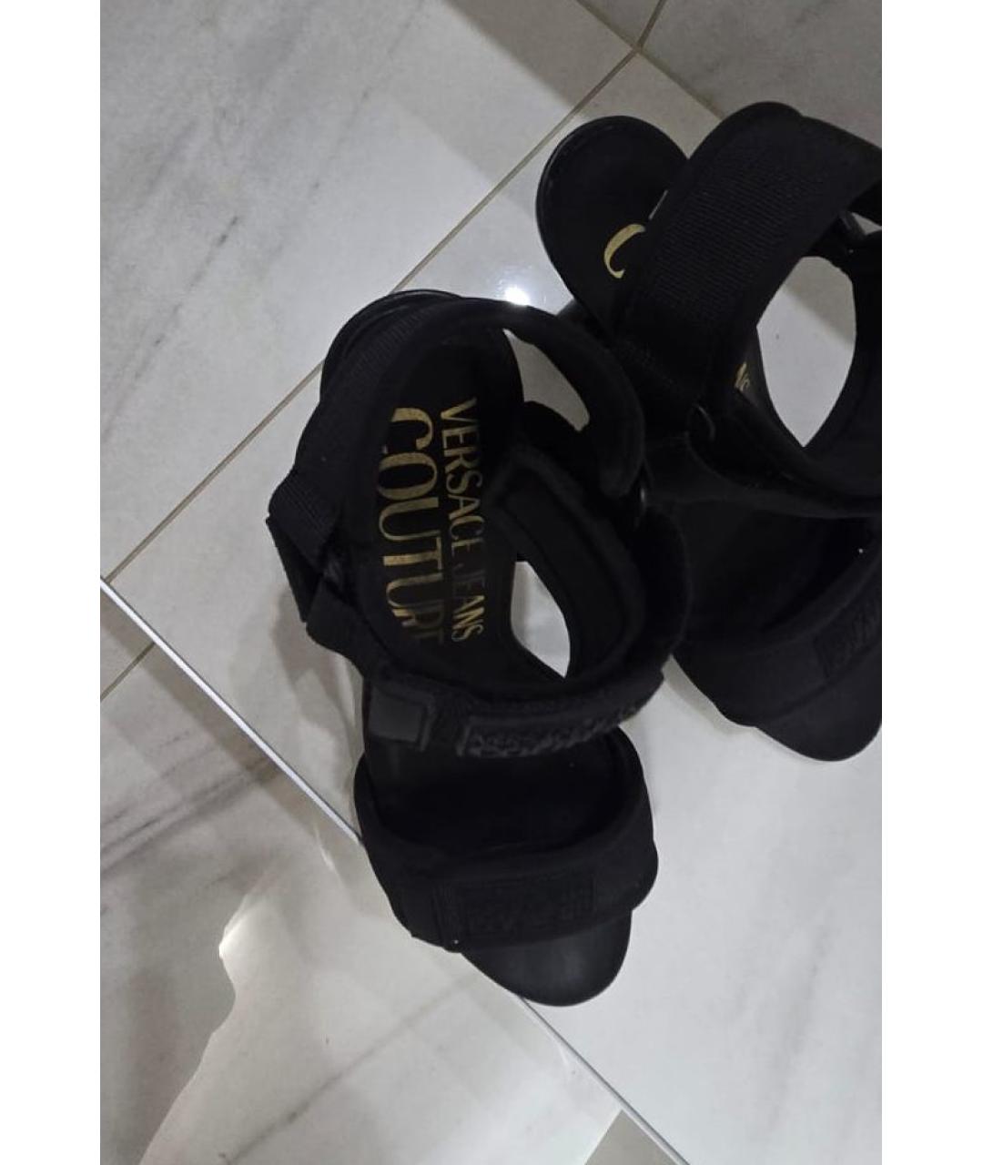 VERSACE JEANS COUTURE Черные текстильные босоножки, фото 3