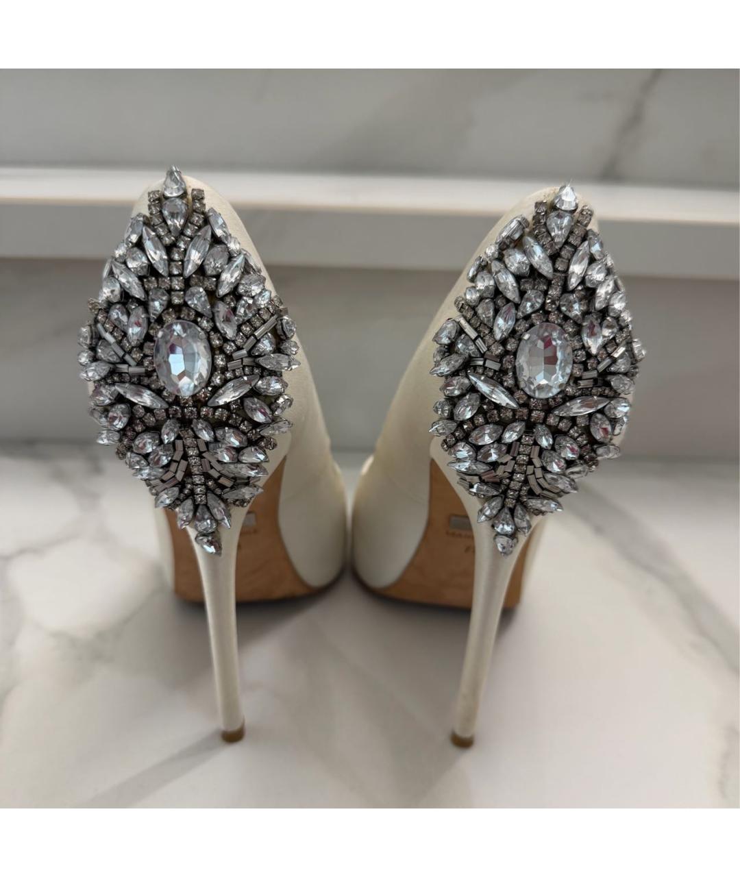 BADGLEY MISCHKA Белые текстильные босоножки, фото 3