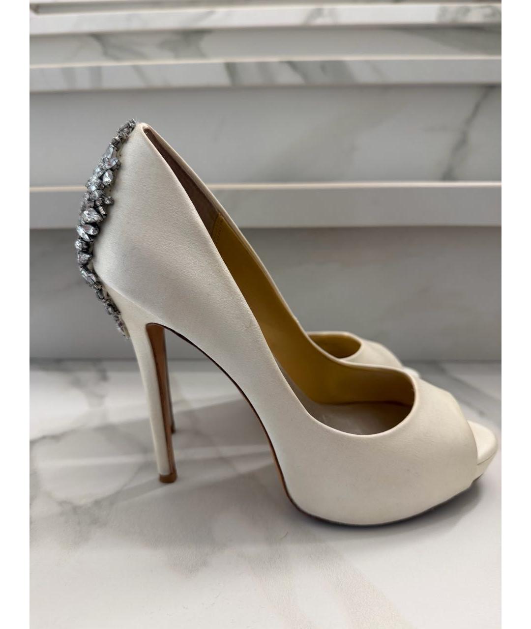 BADGLEY MISCHKA Белые текстильные босоножки, фото 1