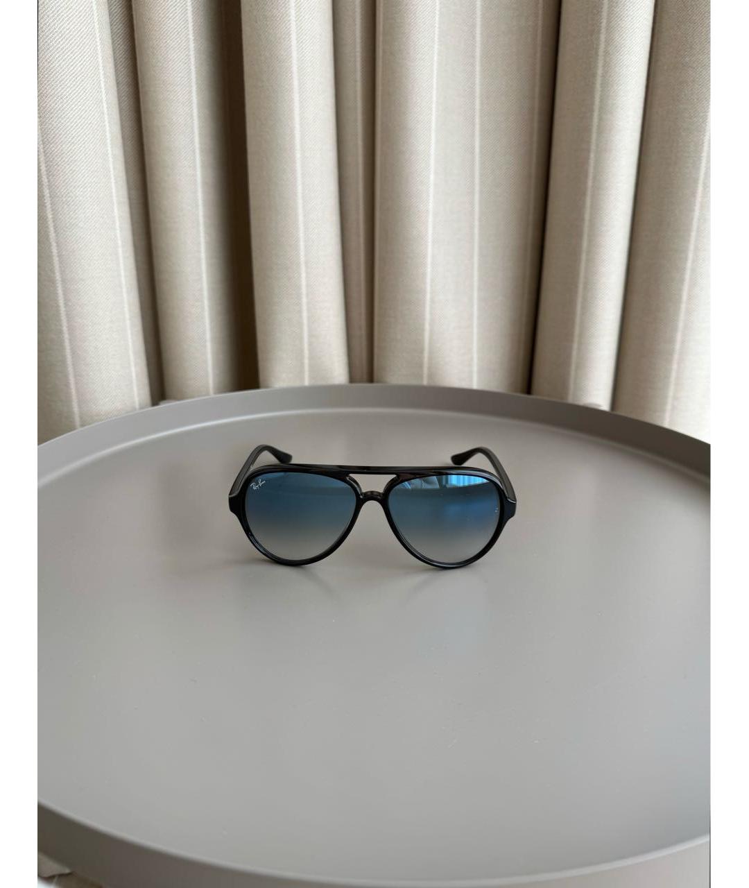 RAY BAN Черные пластиковые солнцезащитные очки, фото 3