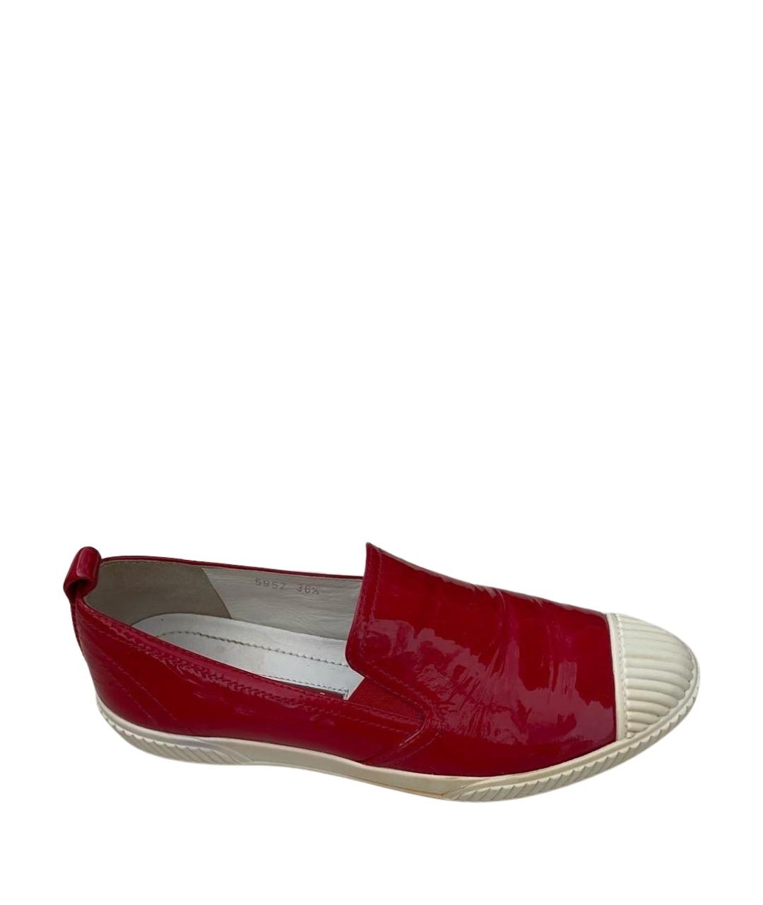 PRADA Красные слипоны из лакированной кожи, фото 1