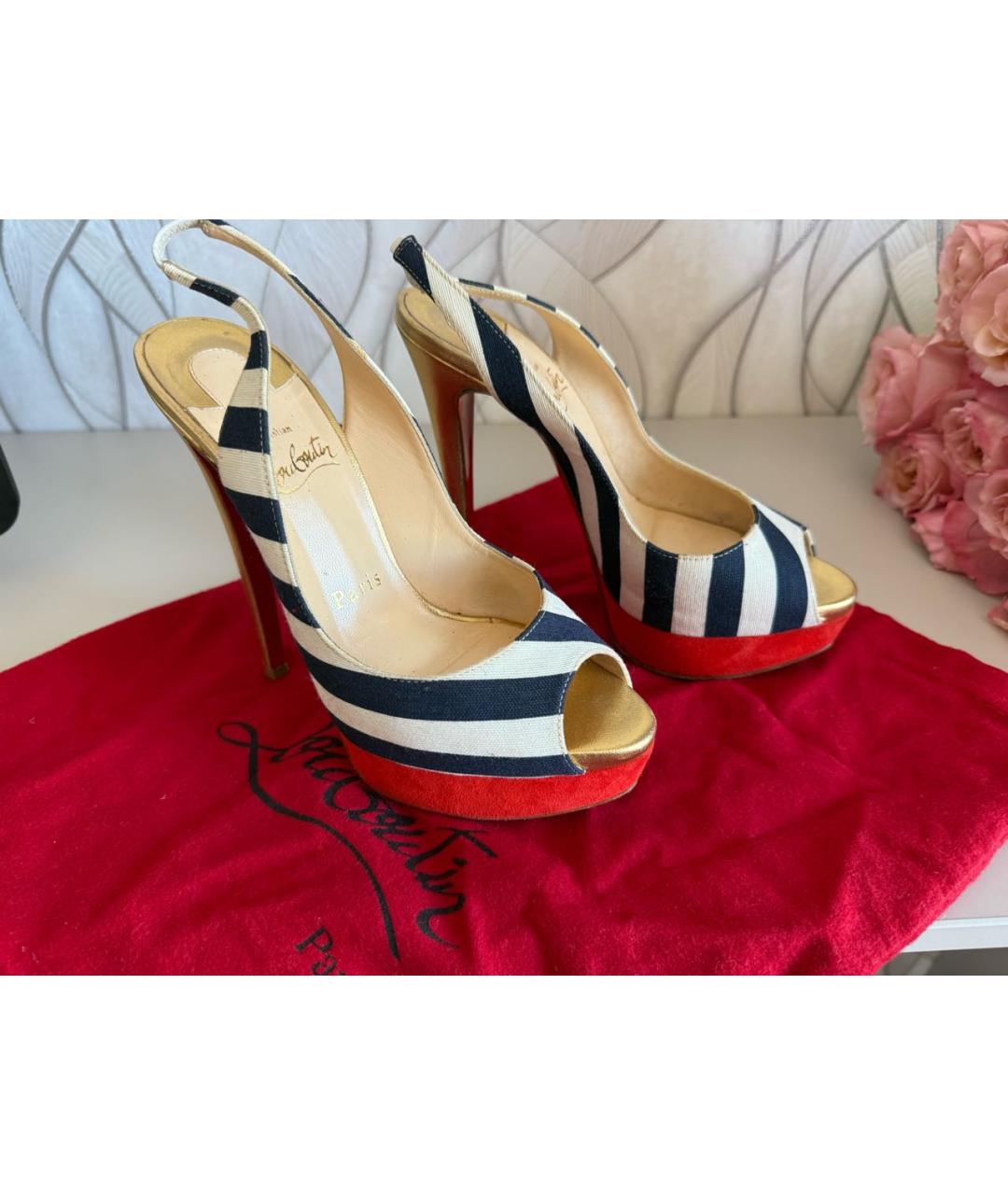 CHRISTIAN LOUBOUTIN Белые текстильные босоножки, фото 6