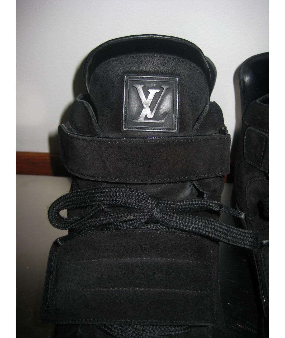LOUIS VUITTON Черные замшевые высокие кроссовки / кеды, фото 4