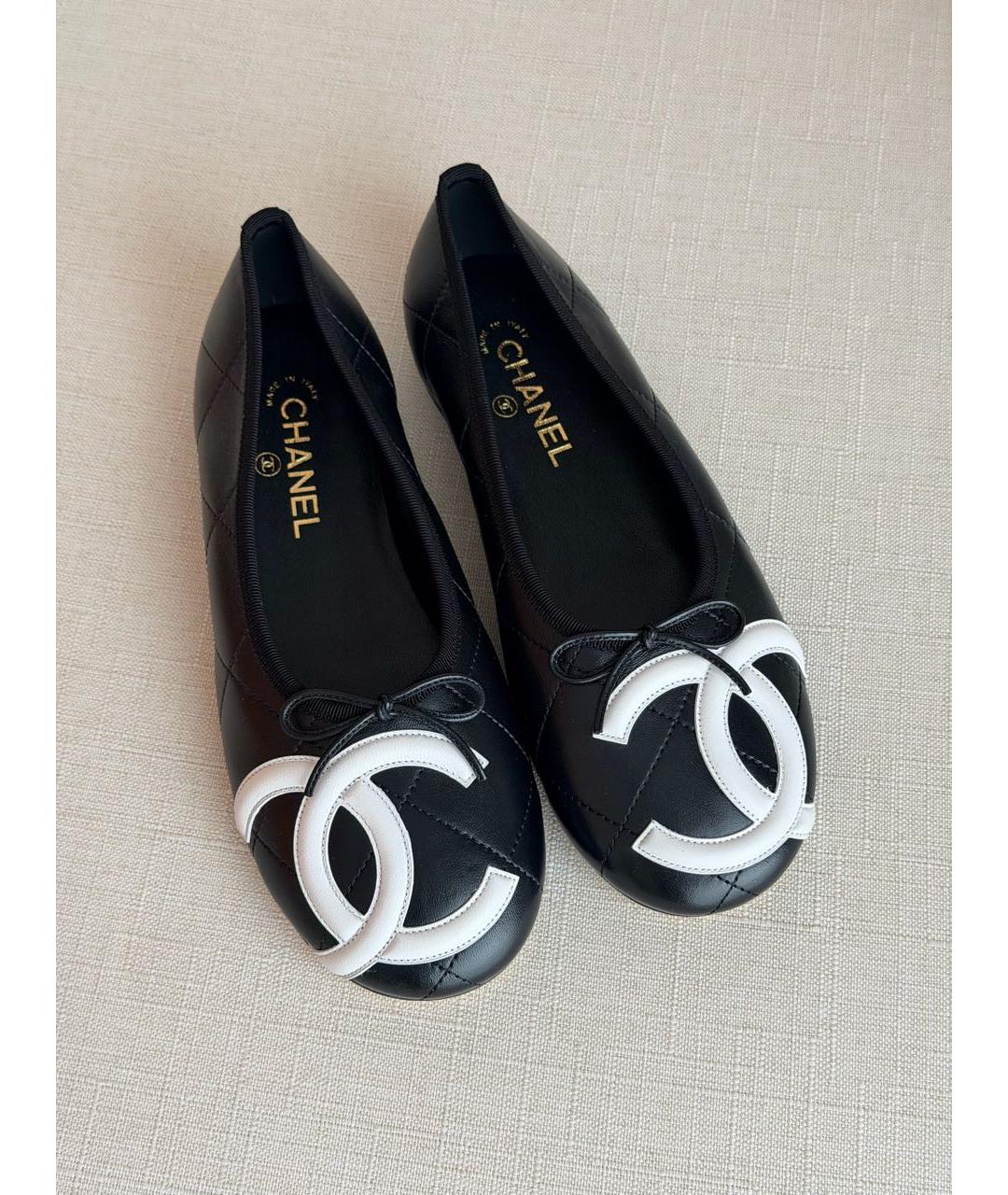CHANEL Черные кожаные балетки, фото 2