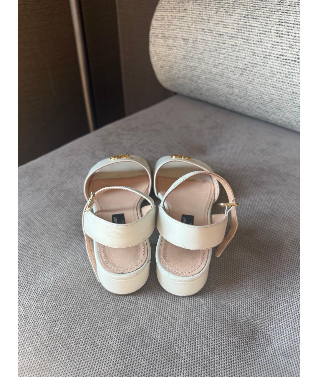 DOLCE & GABBANA KIDS Белые кожаные сандалии и шлепанцы, фото 4