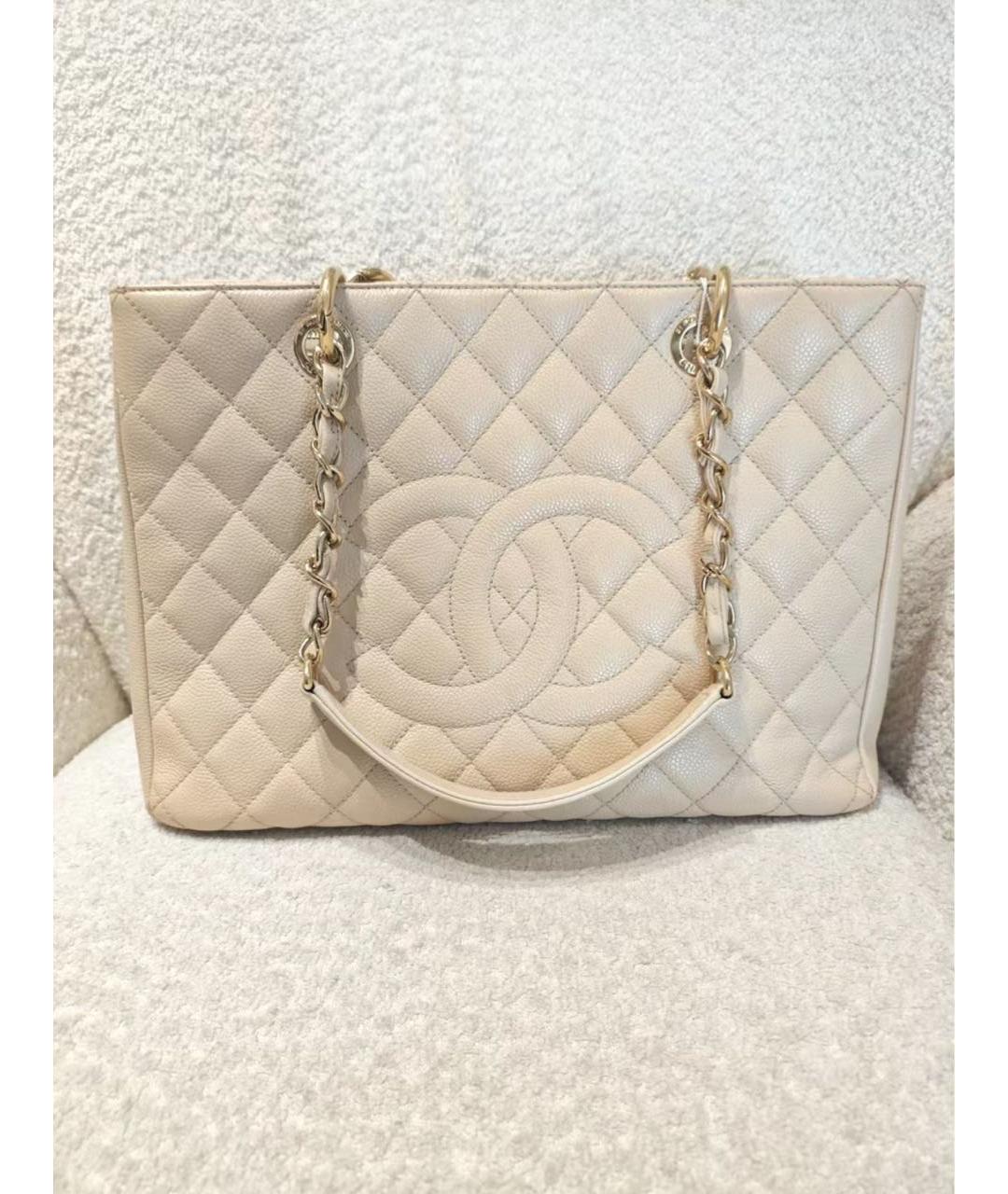 CHANEL Белая кожаная сумка тоут, фото 2