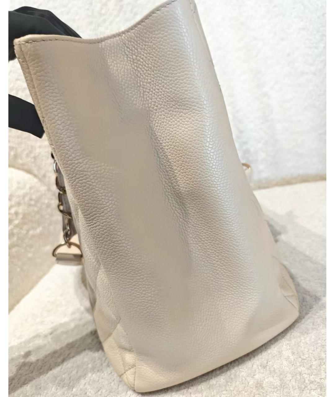 CHANEL Белая кожаная сумка тоут, фото 5