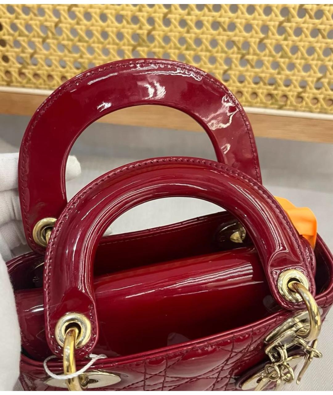 CHRISTIAN DIOR Бордовая сумка с короткими ручками из лакированной кожи, фото 5