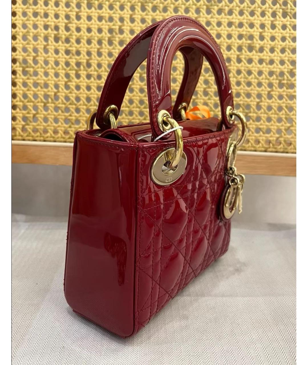 CHRISTIAN DIOR Бордовая сумка с короткими ручками из лакированной кожи, фото 3
