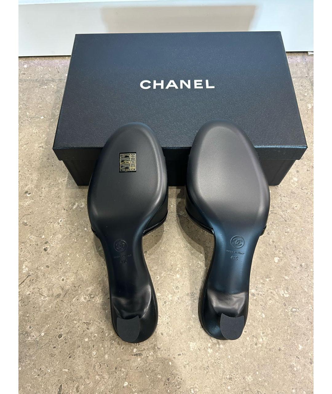 CHANEL Черные кожаные шлепанцы, фото 6