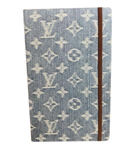 LOUIS VUITTON Книга