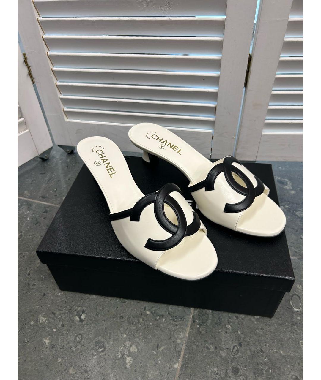 CHANEL Белые кожаные мюли, фото 6