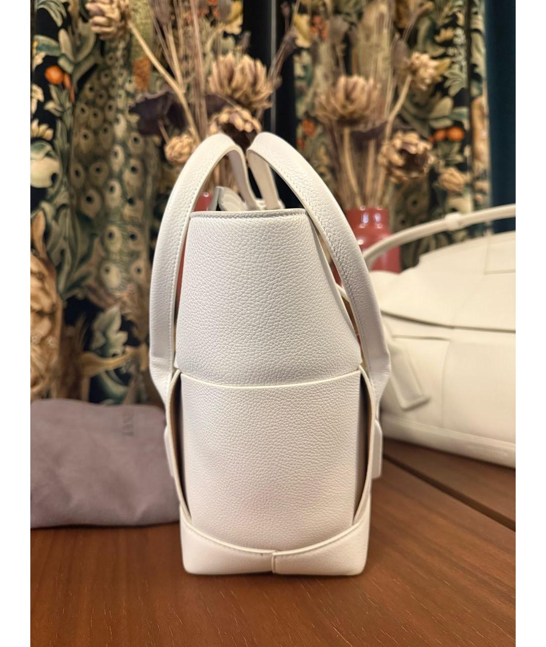 BOTTEGA VENETA Белая кожаная сумка тоут, фото 2