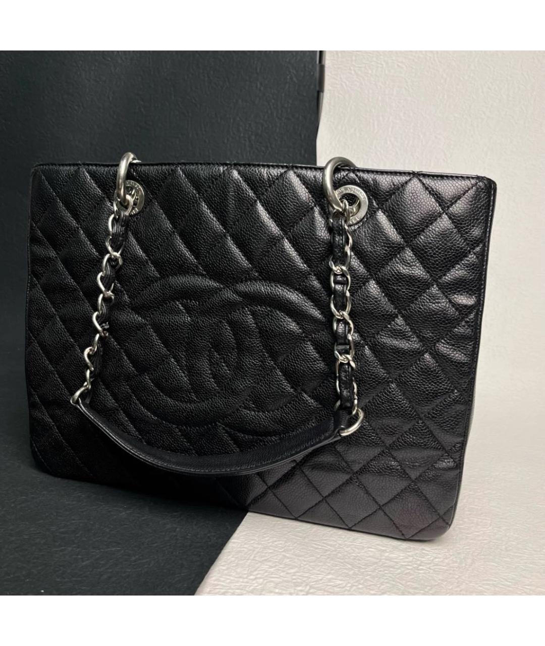CHANEL Черная кожаная сумка тоут, фото 3