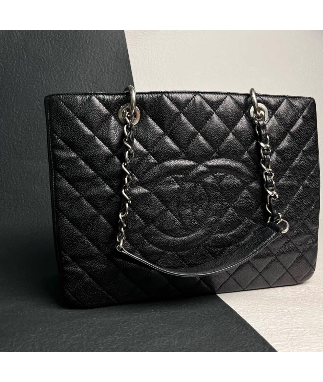 CHANEL Черная кожаная сумка тоут, фото 4