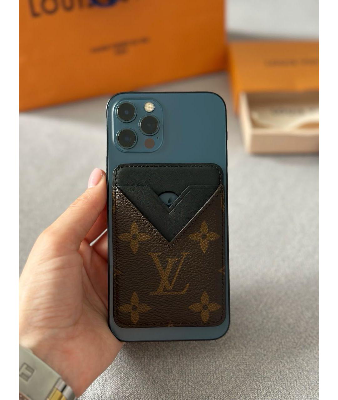 LOUIS VUITTON Коричневый кардхолдер, фото 7