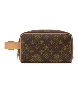 LOUIS VUITTON Косметичка
