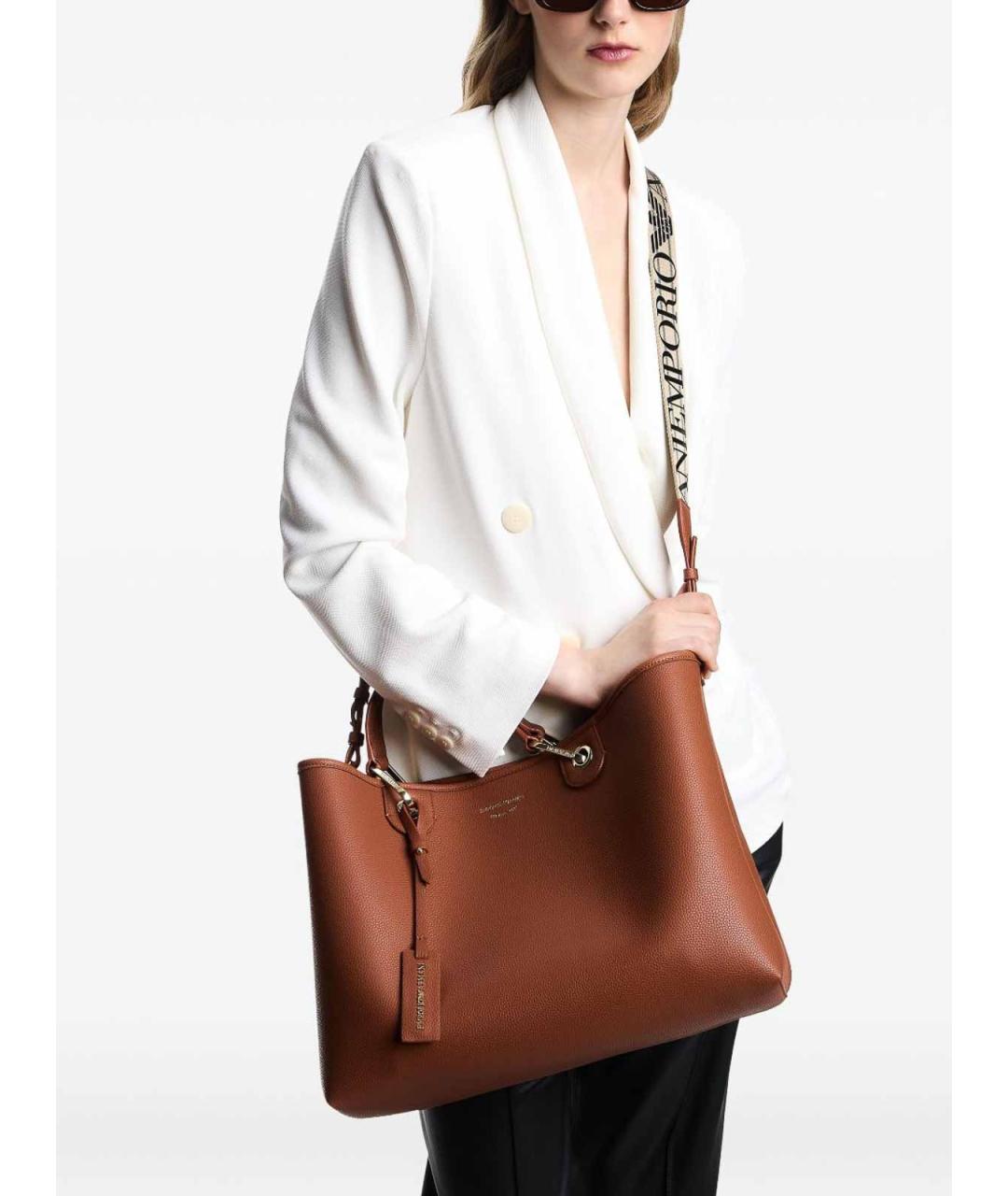 EMPORIO ARMANI Коричневая кожаная сумка через плечо, фото 4
