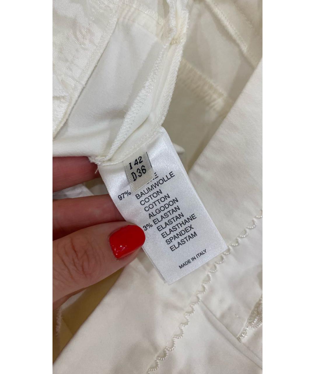 BLUMARINE Белые хлопко-эластановые джинсы клеш, фото 5