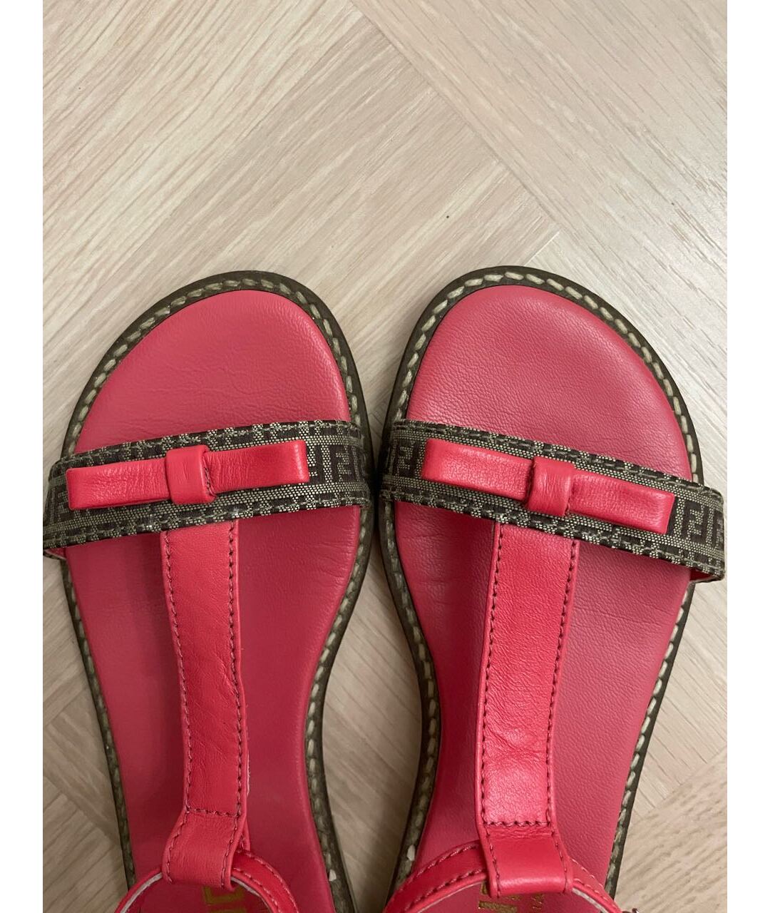 FENDI Розовые кожаные сандалии и шлепанцы, фото 7