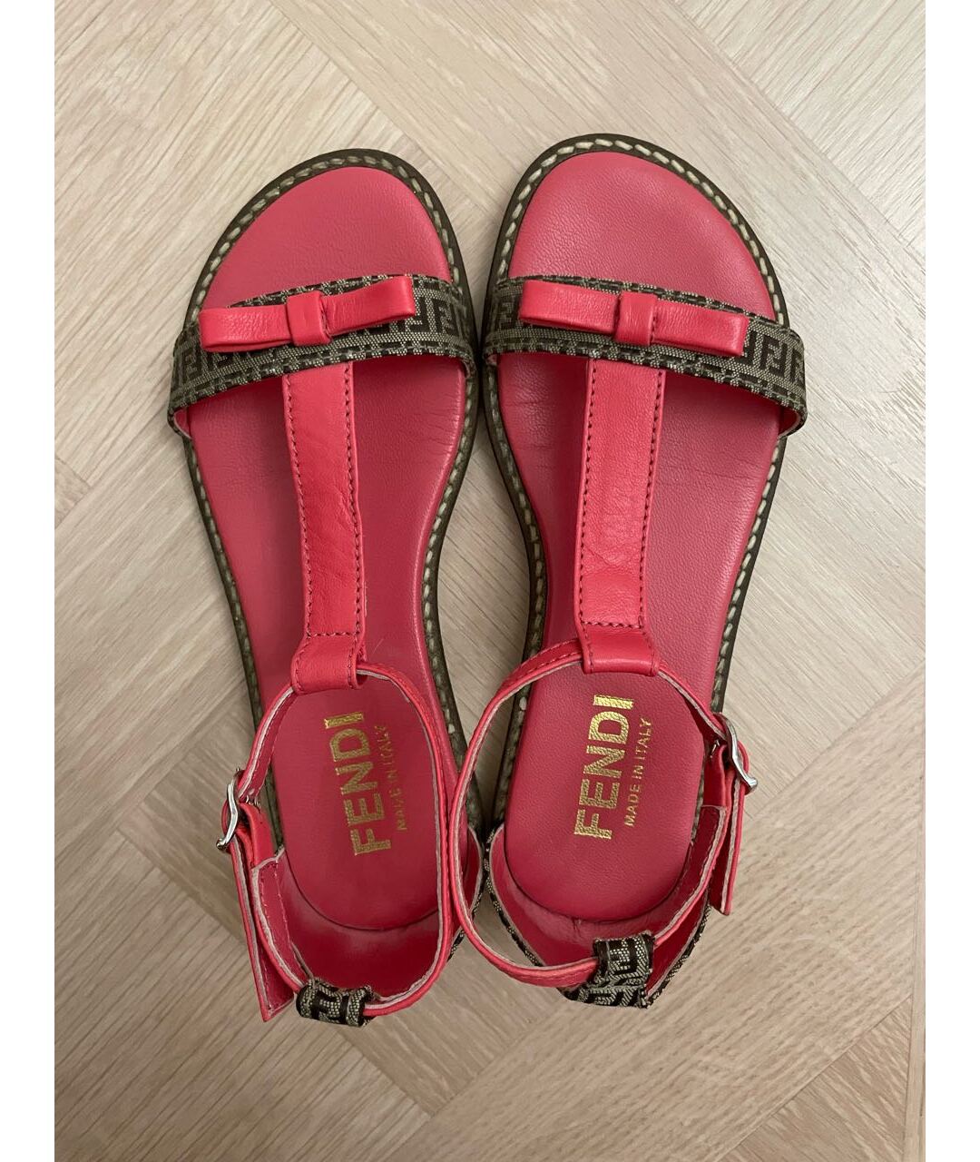 FENDI Розовые кожаные сандалии и шлепанцы, фото 3