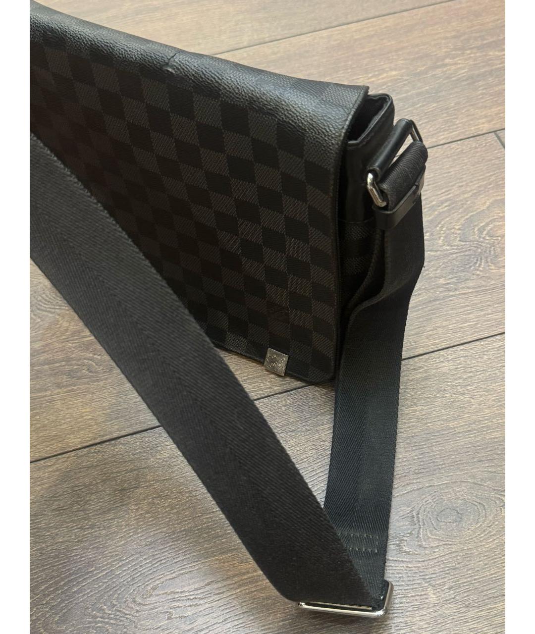 LOUIS VUITTON Черная кожаная барсетка, фото 7