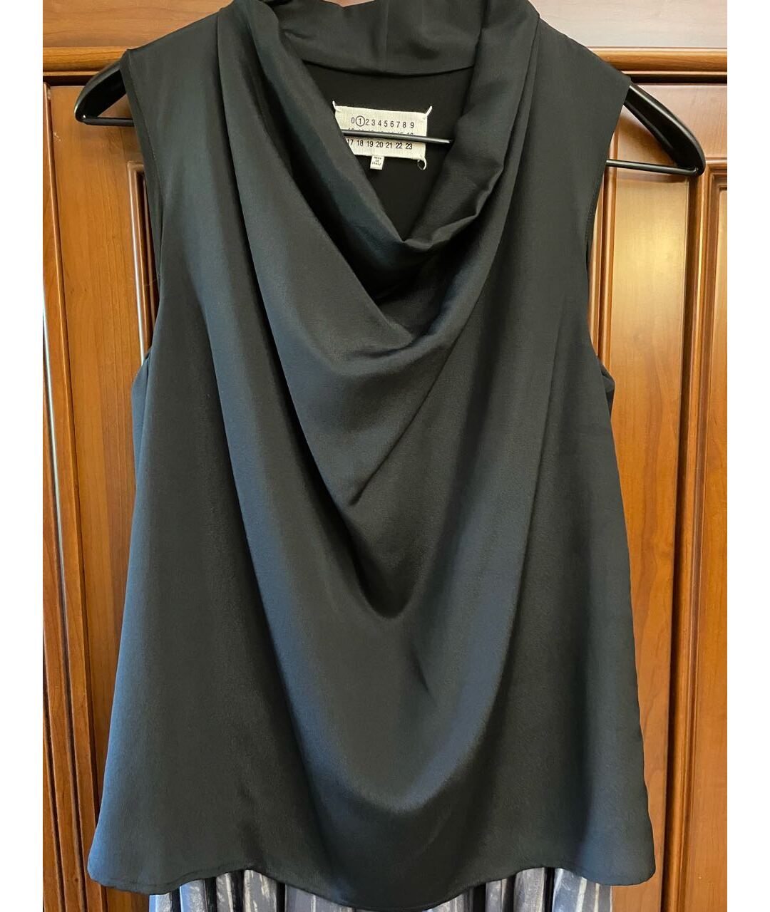 MM6 MAISON MARGIELA Черное полиэстеровое платье, фото 4