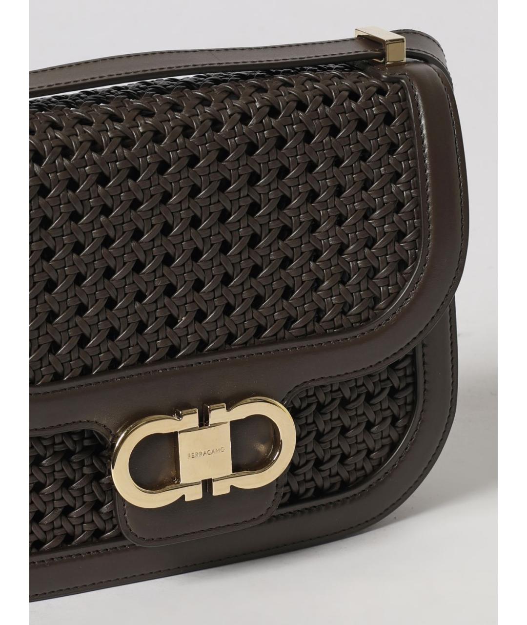 FERRAGAMO Коричневая кожаная сумка через плечо, фото 4