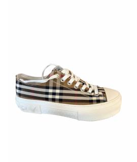 BURBERRY Низкие кроссовки / кеды