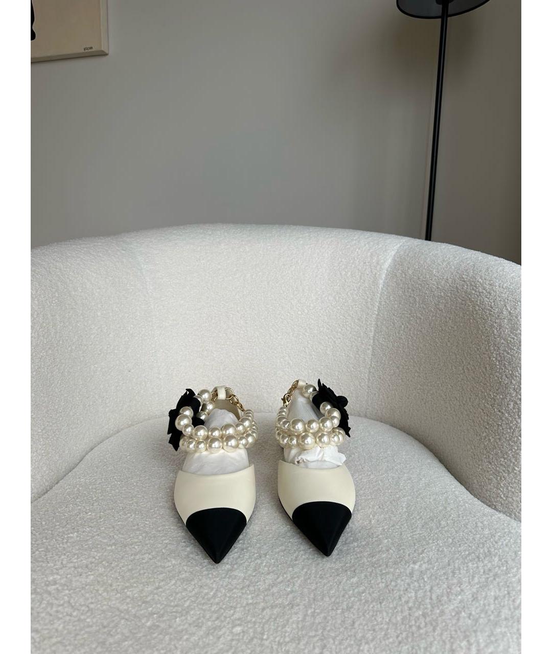 CHANEL Белые кожаные балетки, фото 2