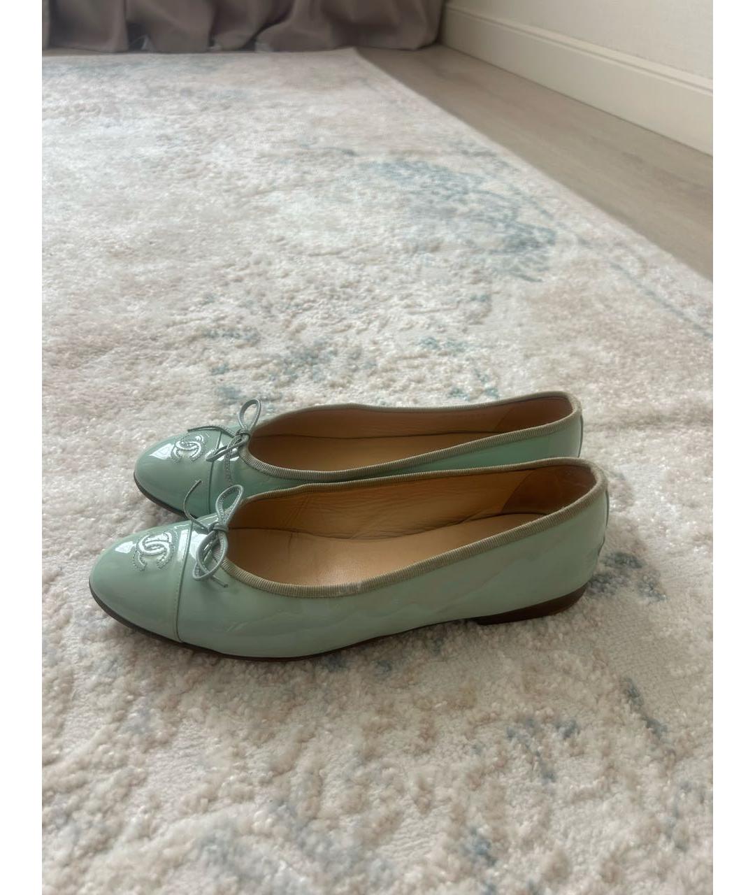 CHANEL Бирюзовые балетки из лакированной кожи, фото 5